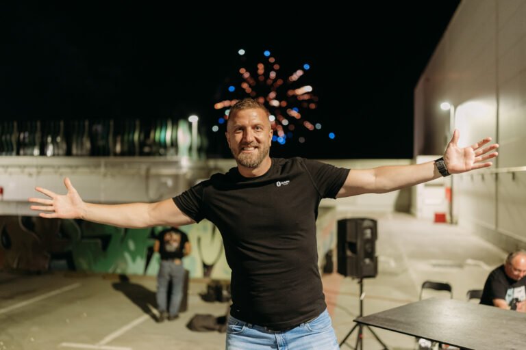 Standup nastup Srđan OlmanBooking izvođača